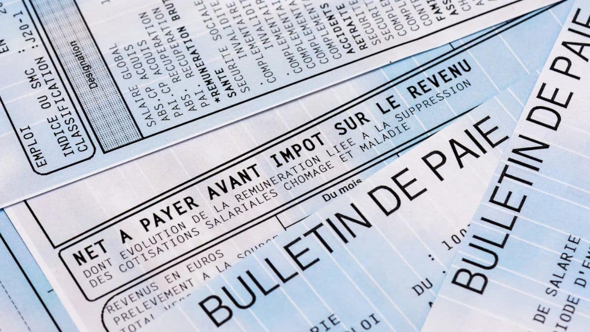 les salaires et les pensions vont changer ce nouveau prélèvement arrive sur le compte bancaire des français