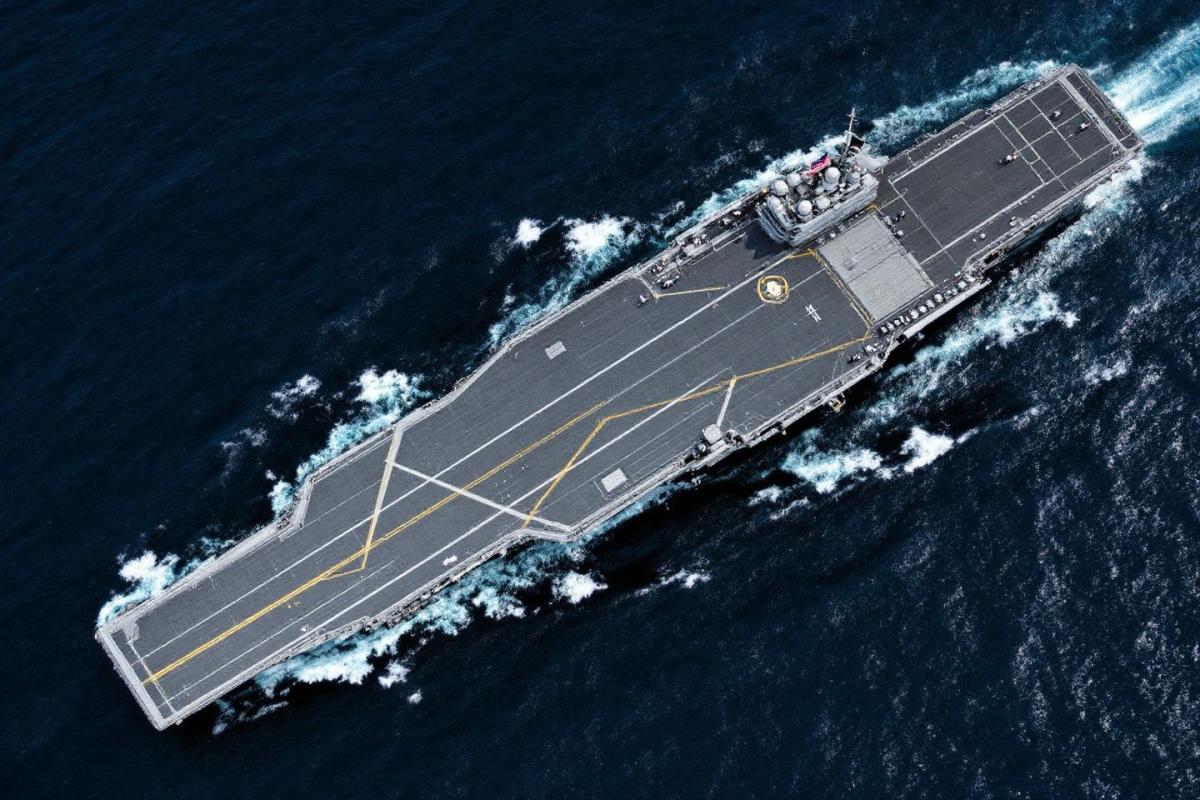 Porte-avions USS Gerald R. Ford : géant de 337m et 100 000 tonnes