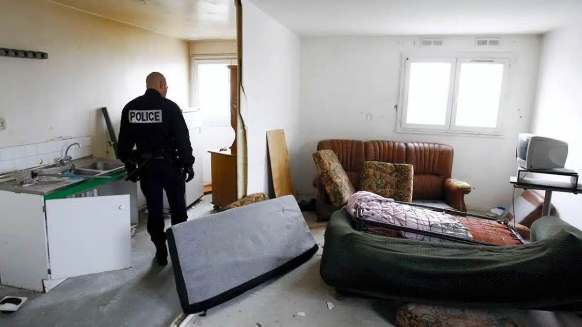 cest definitif fin des squatteurs en france une nouvelle loi entre en vigueur en avril 2025 1